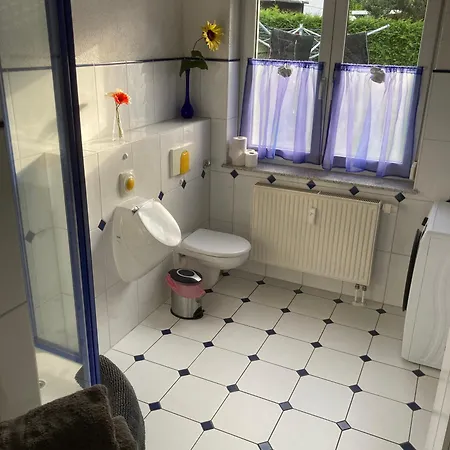 Lägenhet Gaestewohnung Zur Alten Schule *